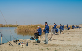 Участники турнира по спортивной рыбалке