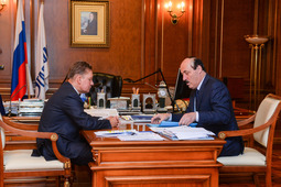 Председатель Правления ПАО «Газпром» Алексей Миллер и Глава Республики Дагестан Рамазан Абдулатипов