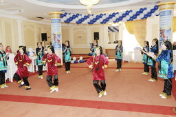 Детский хореографический ансамбль «Молодость Кавказа» исполнил зажигательный аварский танец